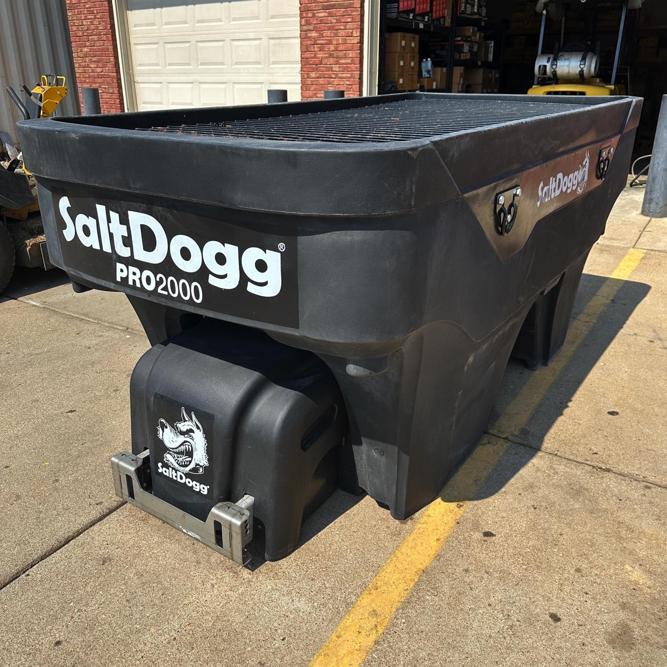 SaltDogg PRO2000CH Electric Poly Hopper Spreader. Factory Warranty Remaining!