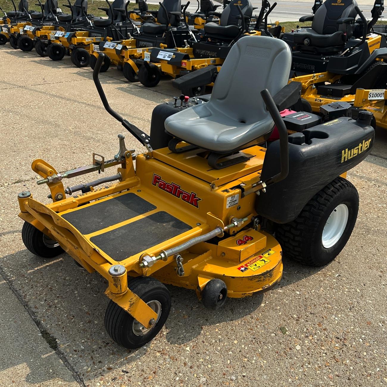 Hustler Fastrak 44″ Zero Turn Lawn Mower.  Financing Available!