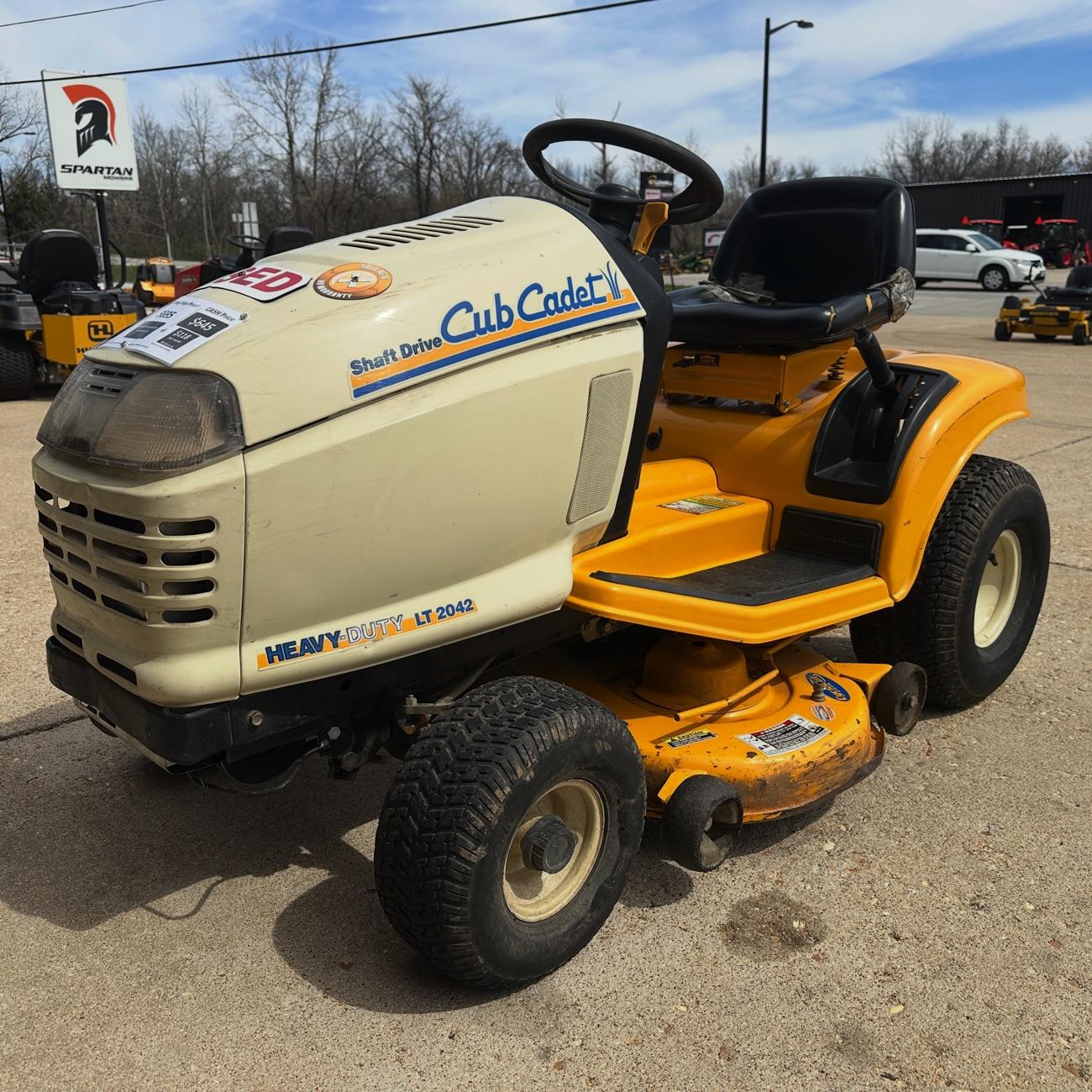 Cub Cadet LT2042 Lawn Mower. 30-Day Guarantee!