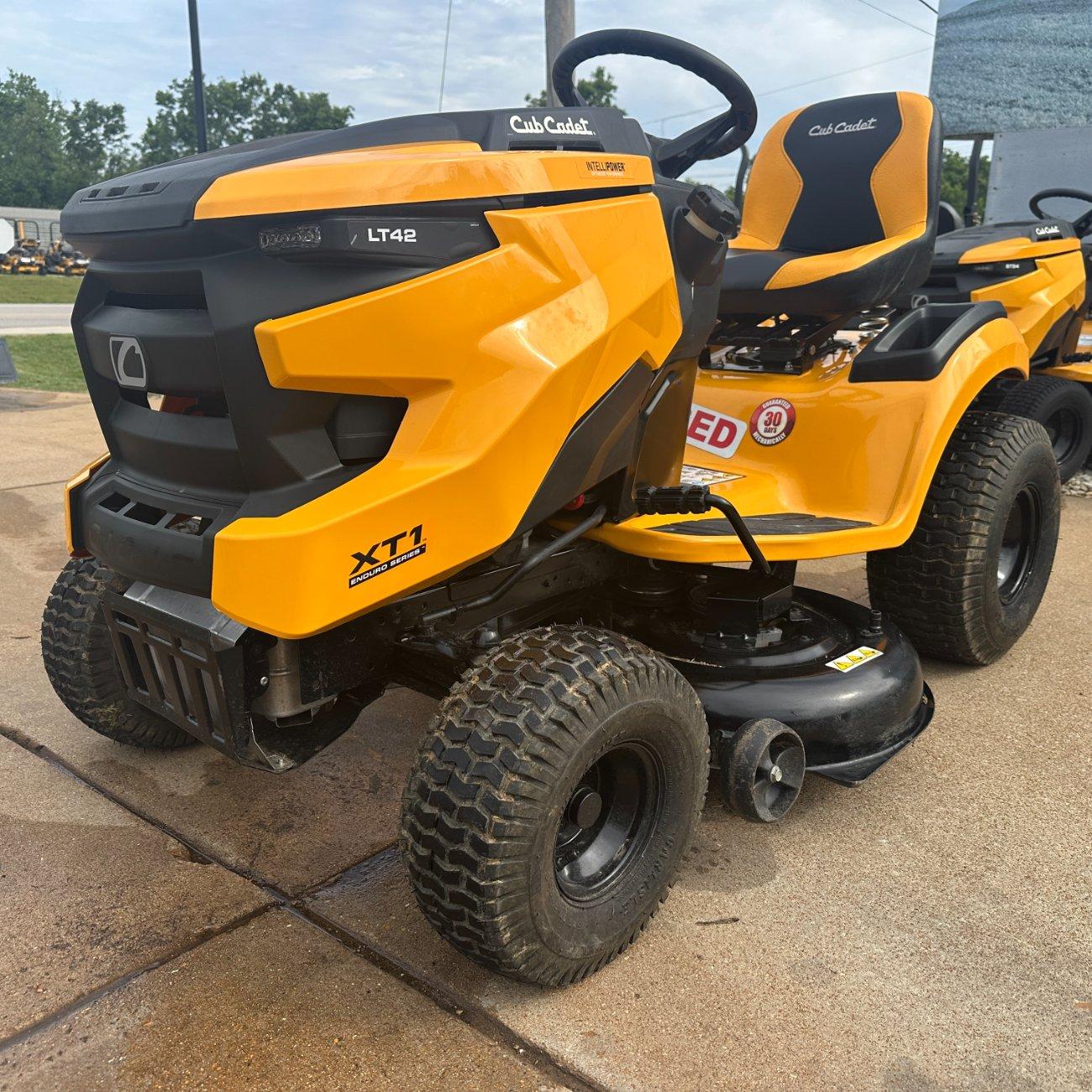 Cub Cadet XT1 LT42 42″ Riding Lawn Mower. 30-Day...