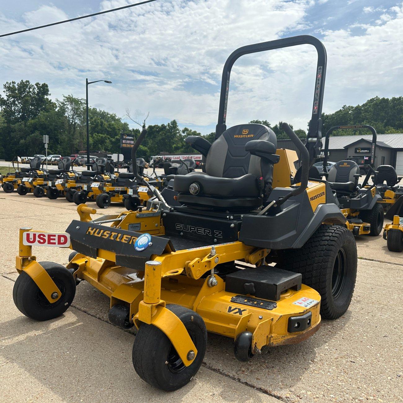 Hustler Super Z 60″ Commercial Zero Turn Lawn Mower. Factory Warranty Remaining!