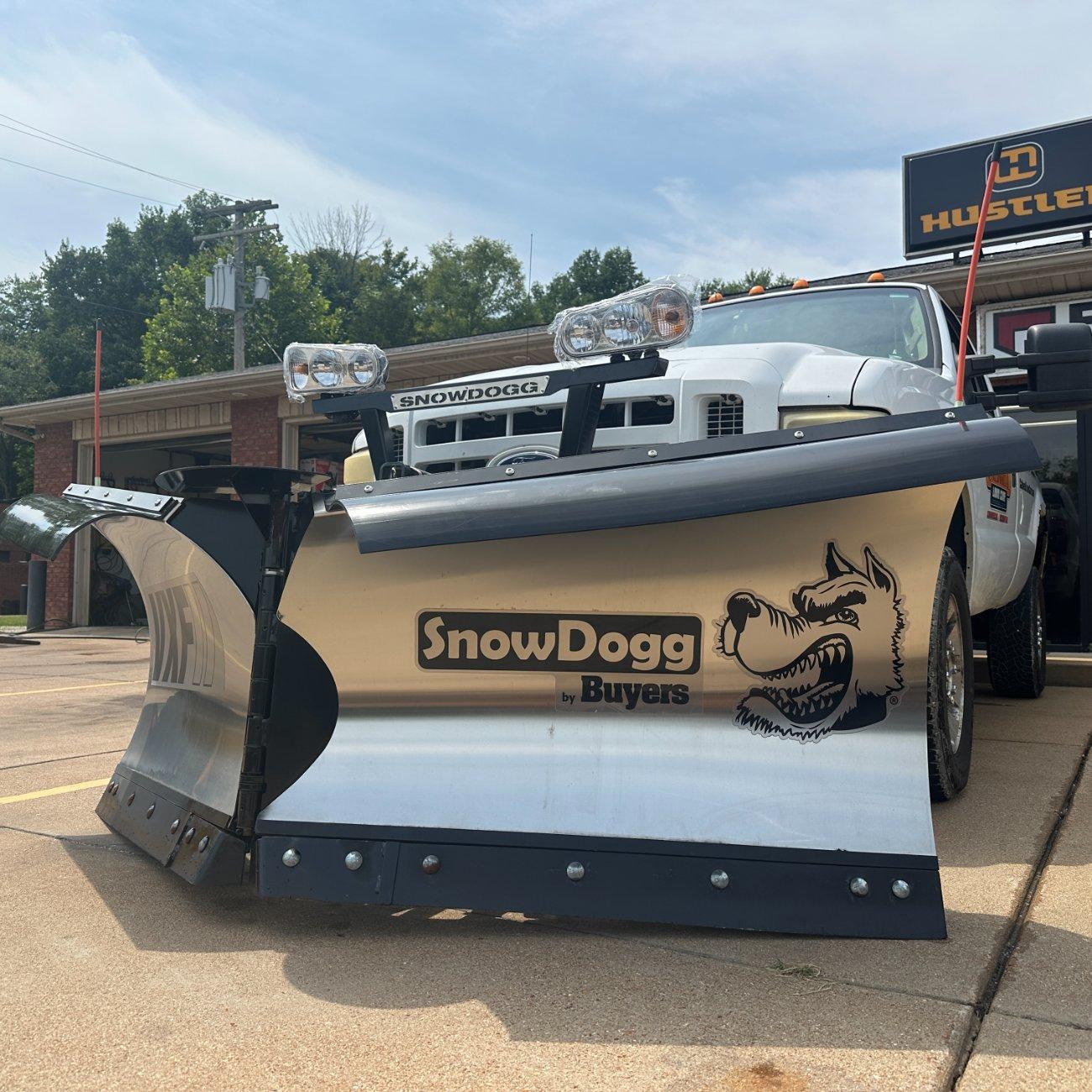 SnowDogg VXF85II — 8’6″ Stainless Steel V-Plow...