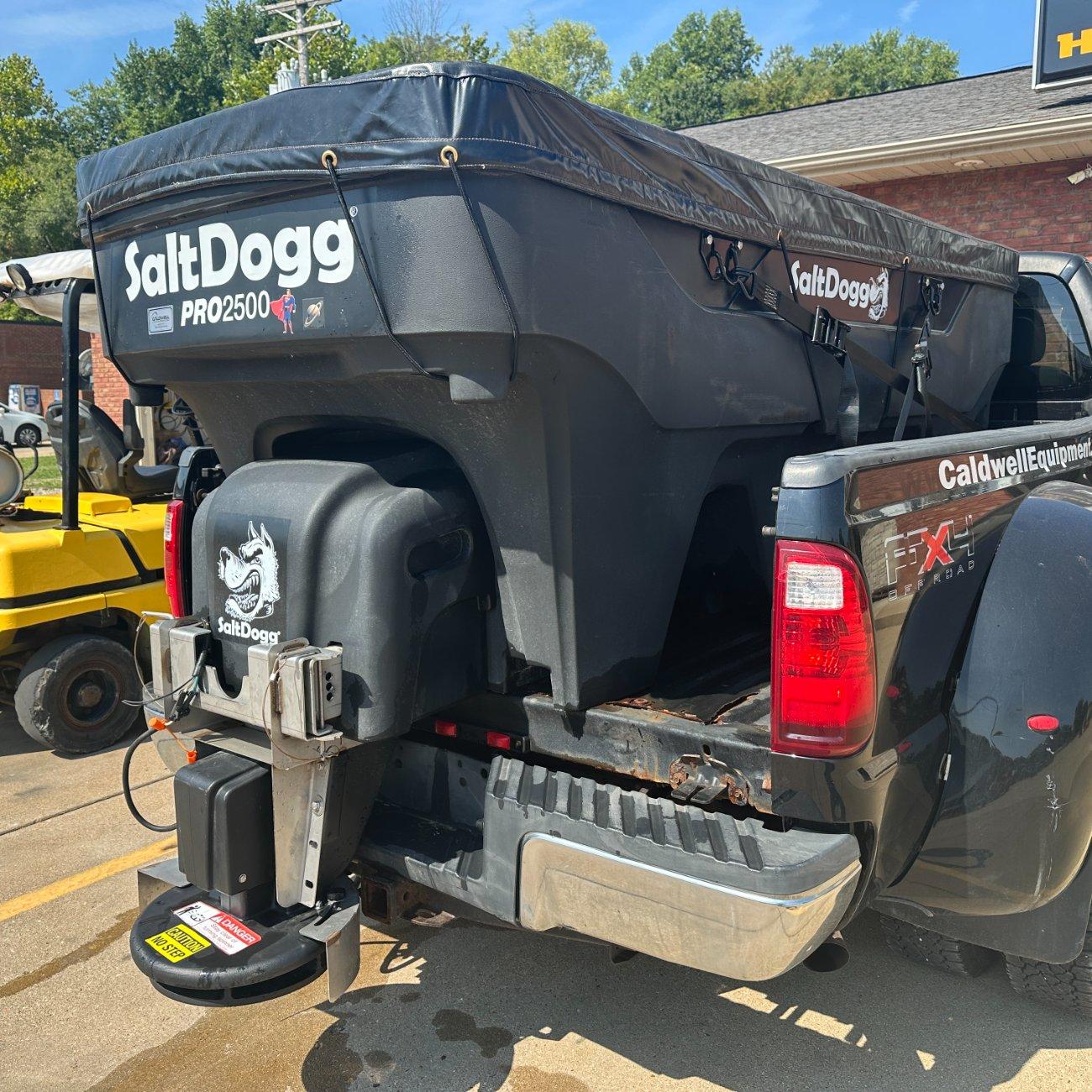 SaltDogg PRO2500 — 2.5 Cu. Yd. Electric Poly Hopper Spreader....